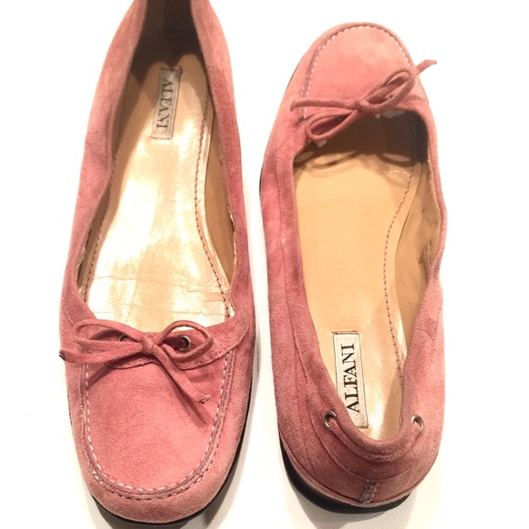 Alfani Shoes - 💕Pink Alfani Driving Loafers💕